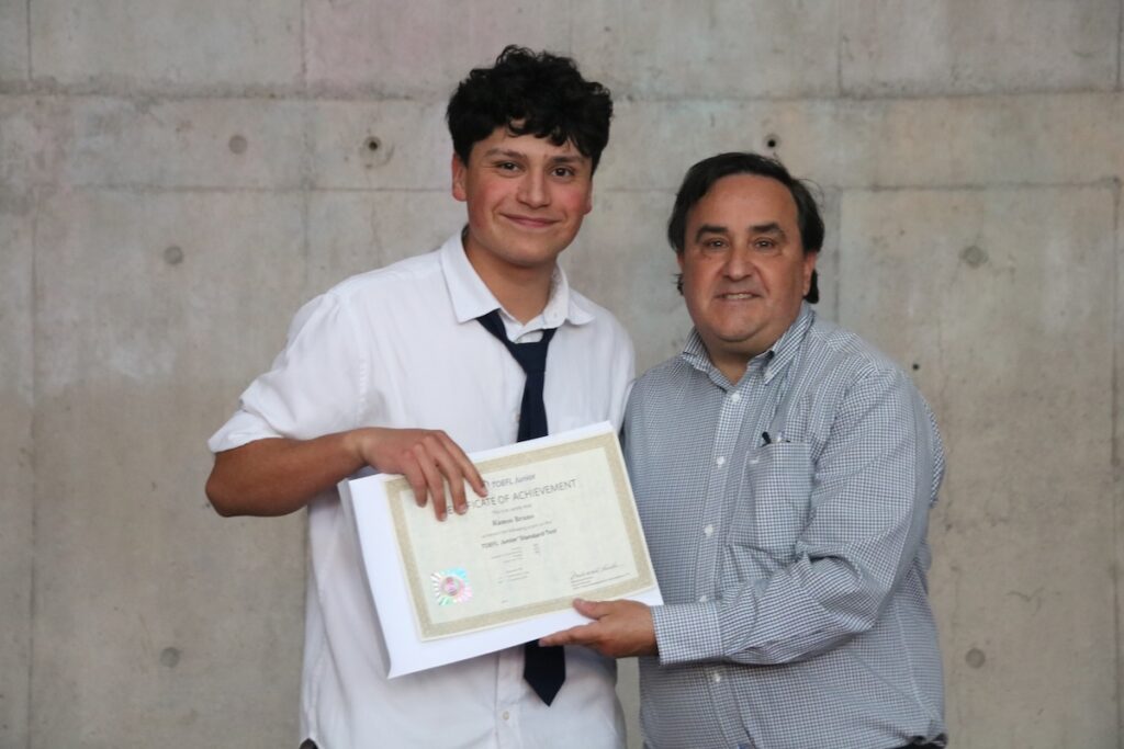 Generación de estudiantes certificados en inglés